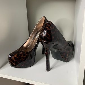 Steve Madden pumps